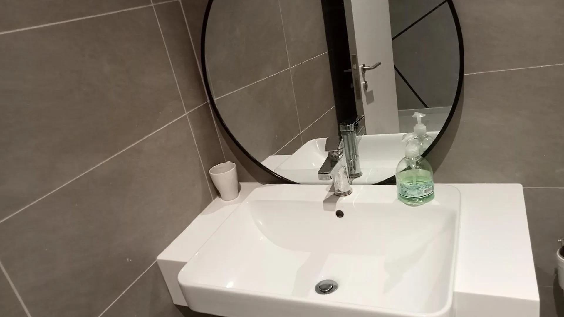 Apartment De Lincon Service Suites At Quill Residence Kuala Lumpur